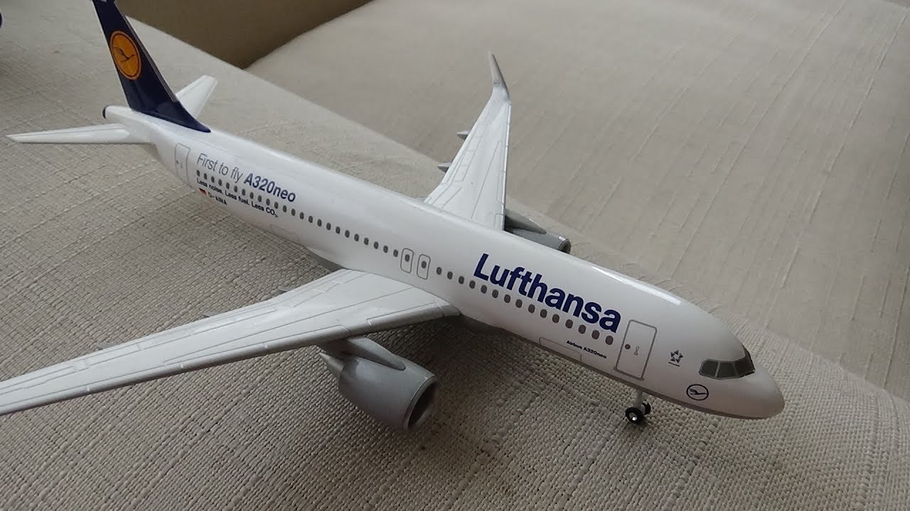 Airbus A320NEO Lufthansa 1/200 Unboxing - YouTube
