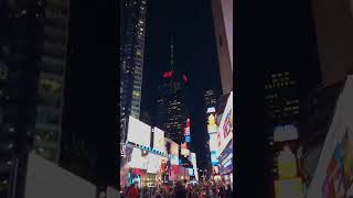 TIMES SQUARE, NEW YORK (night time and real sounds)