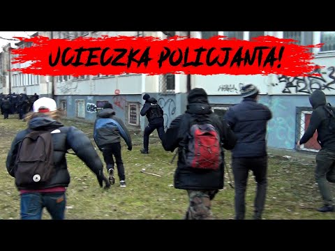 ZADYMA I PO?CIG ZA POLICJANTEM na Marszu o Wolno??