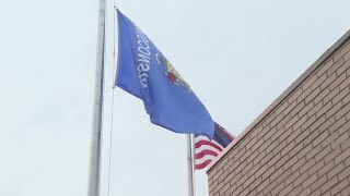 High turnout marks first day of early voting in Wisconsin