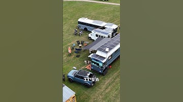 They spent $80,000 to convert this school bus into a cozy home on wheels 🚌 #skoolie