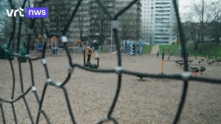 Op stap in Peterboswijk Anderlecht, waar criminelen drugs dealen terwijl kinderen spelen