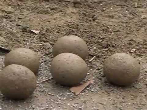 泥だんごをつくろう - YouTube