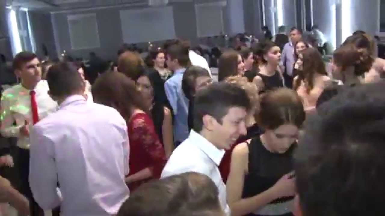 Zlatne Strune: Maturalna zabava 4PT2 (Đakovo) - Kada žene tulumare