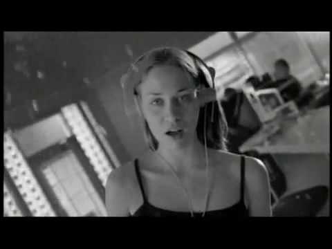 Fiona Apple - Across The Universe (cover dei Beatles dal film ''Pleasantville'...