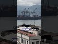 Será que vai dar tempo? #rebocadores #navio #porto #portodesantos #port #navioscargueiros