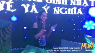 Dj trang Moon On The Mix