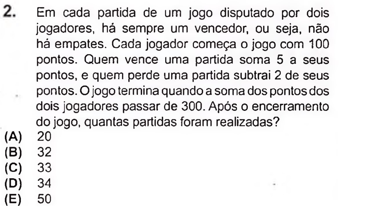 durante uma partida de um jogo online de perguntas e respostas com 5  rodadas, 3 jogadores fizeram as 