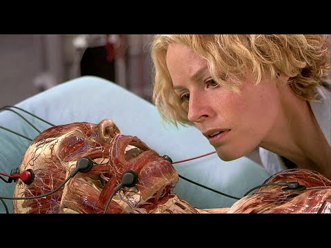 عالم عبقري بيخترع طريقه يختفي بيها لكن غررورة بيحوله لوحش ملخص فيلم