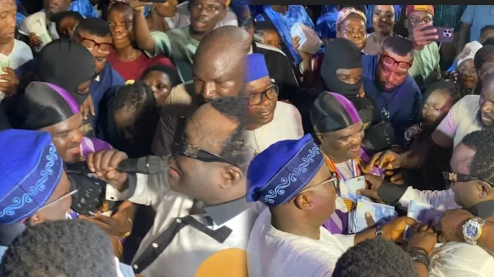 BEAUTIFUL MOMENT BETWEEN SAHEED OSUPA, ATAWEWE & OBESERE AT HIS 60TH BIRTHDAY & HOUSE WARMING PARTY