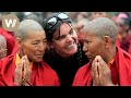 Buddhist nuns travel for the first time - A touching journey through India