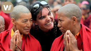 Buddhist nuns travel for the first time  A touching journey through India