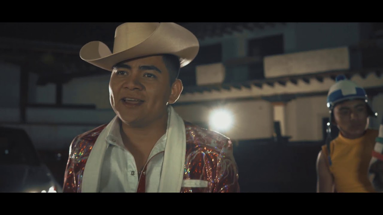 Watch Los Armadillos de la Sierra - Cosecha Nocturna (Video Oficial) on YouTube
