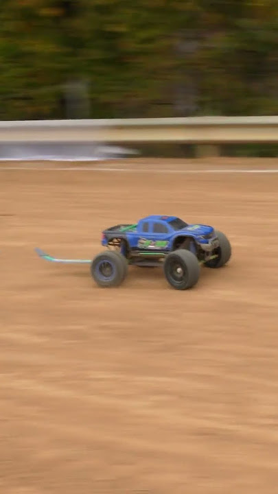 Anything goes RC drag racing Xmaxx vs Rustler