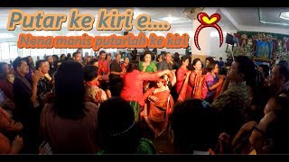 Download Lagu Goyaaang! 😘 - Maumere Gemu Famire Dance | Musik Batak Gondang MP3 Download Lagu Goyaaang! 😘 - Maumere Gemu Famire Dance | Musik Batak Gondang MP3