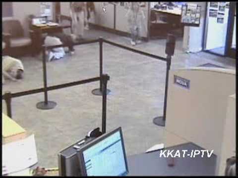 Glendale AZ Police Seek Violent Bank Robbery Suspe...