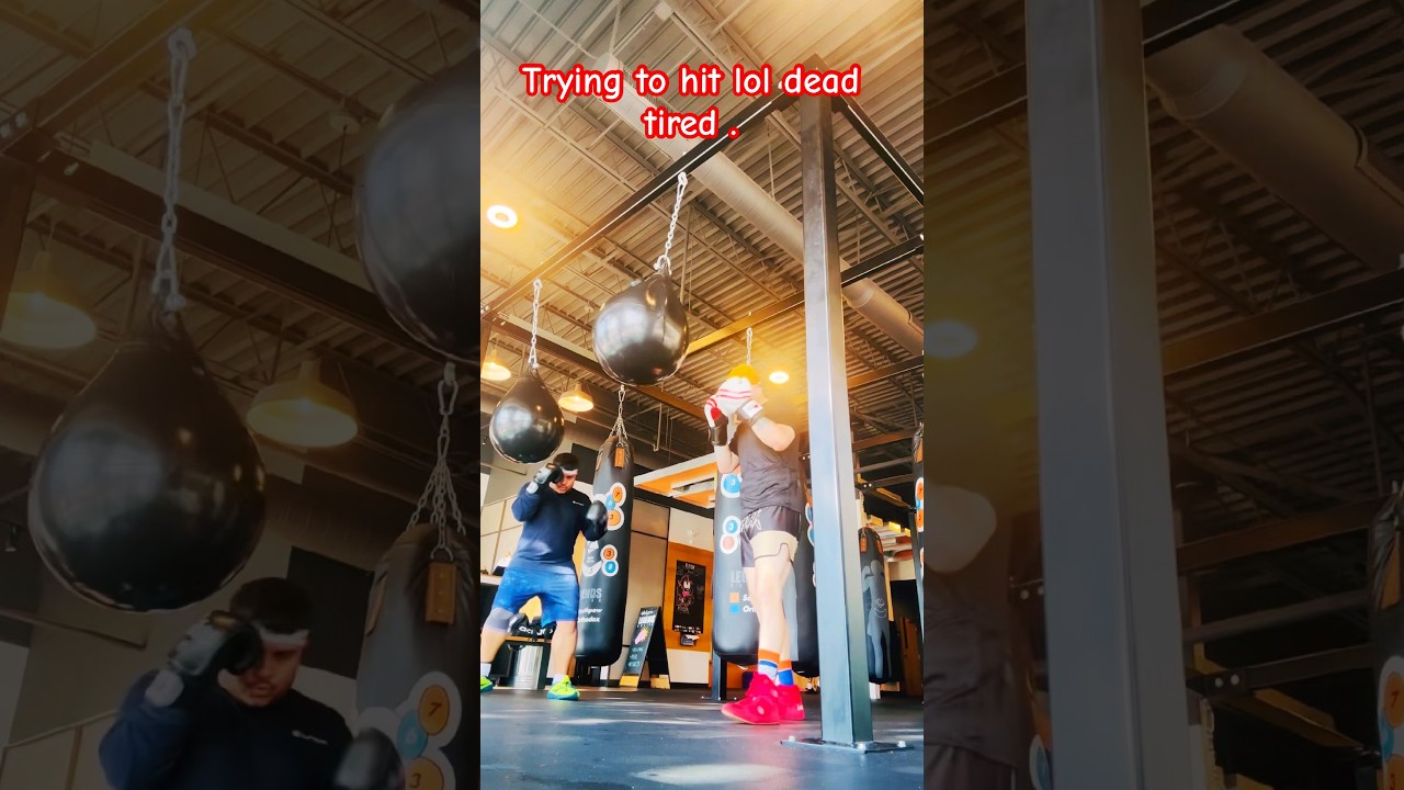 #boxingworkout #heavybagtraining #boxingexercise #loosebodyweight #gymmotivation