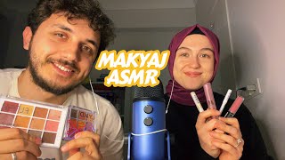 Eşi̇m Hem Bana Hem Kendi̇ne Makyaj Yapiyor Türkçe Asmr