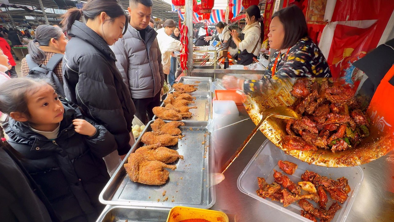 重慶最大的集市，汪家堡市場：蔥油餅，香酥鴨，水煎包，糖油果子，各種小吃應接不暇，跟隨我的視角沉浸式體驗美食吧【重慶旅遊/中國旅遊】