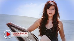 Putri Fe - Serigala Busuk (Official Music Video NAGASWARA) #music  - Durasi: 3:20. 