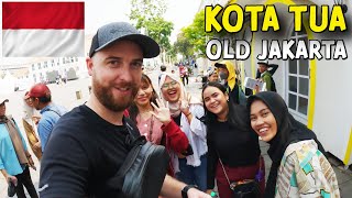 Friendly Indonesian Helps Me with $$ in Jakarta, Indonesia 🇮🇩