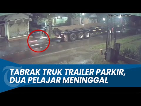 DETIK-DETIK Pelajar Tabrak Truk Trailer Parkir di Kediri, 2 Meninggal Dunia