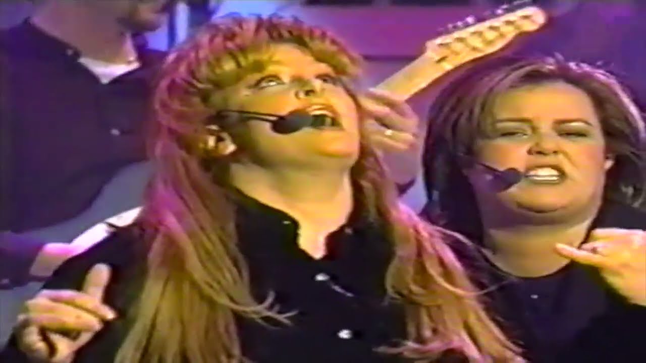 Wynonna Judd on Rosie O'Donnell Show - No One Else On Earth & Dance