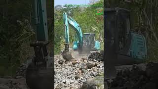 Kobelco Excavator Working #shorts #excavator #kobelco #alatberat #earthmover