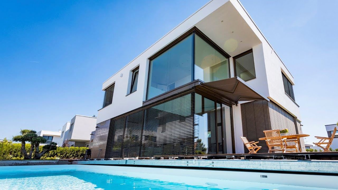 New VON POLL IMMMOBILIEN: Frankfurt - Exklusive Architektenvilla