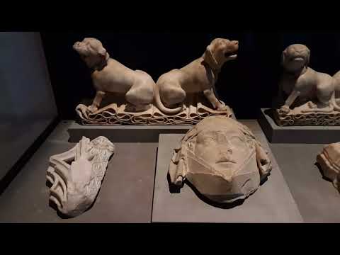 Video: Musee National Du Moyen Age (Makumbusho ya Cluny)