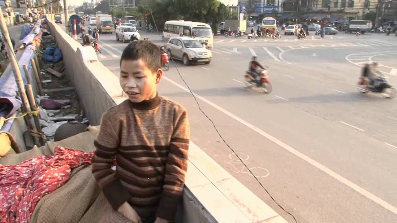 How do we reach out to street kids? - Blue Dragon Children's Foundation