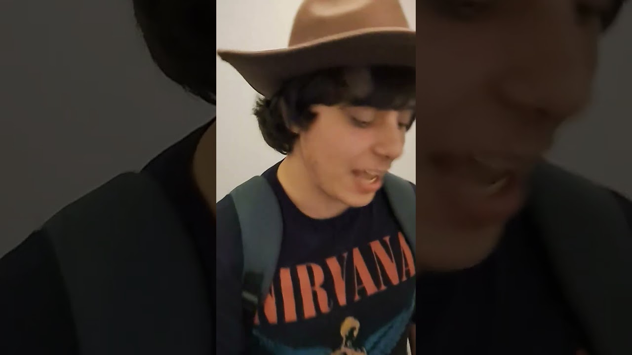 Carl poppa loves men's peepee