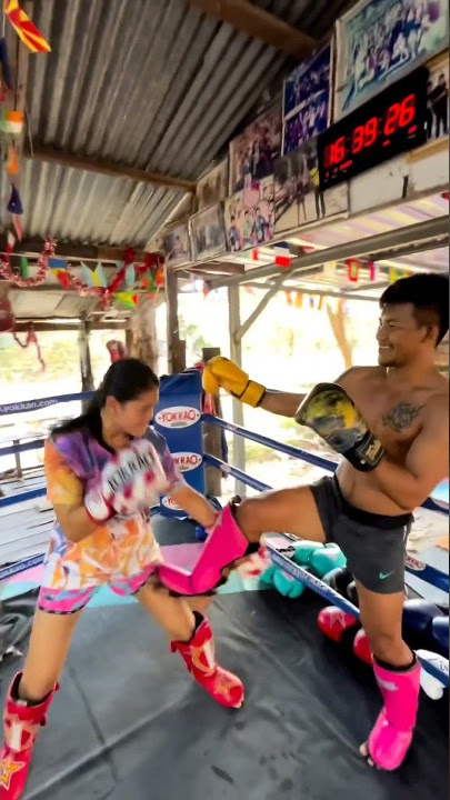Rodtang And Aida Sparring