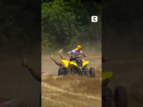 🤣❌ Double chute à l’arrière de la course ! #tdf2026 #tourdefrance