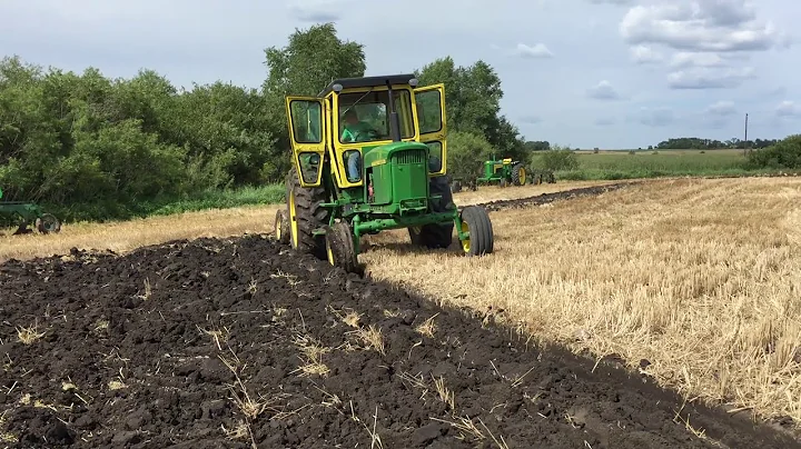 John Deere 4020 and 830 Diesel Plowing