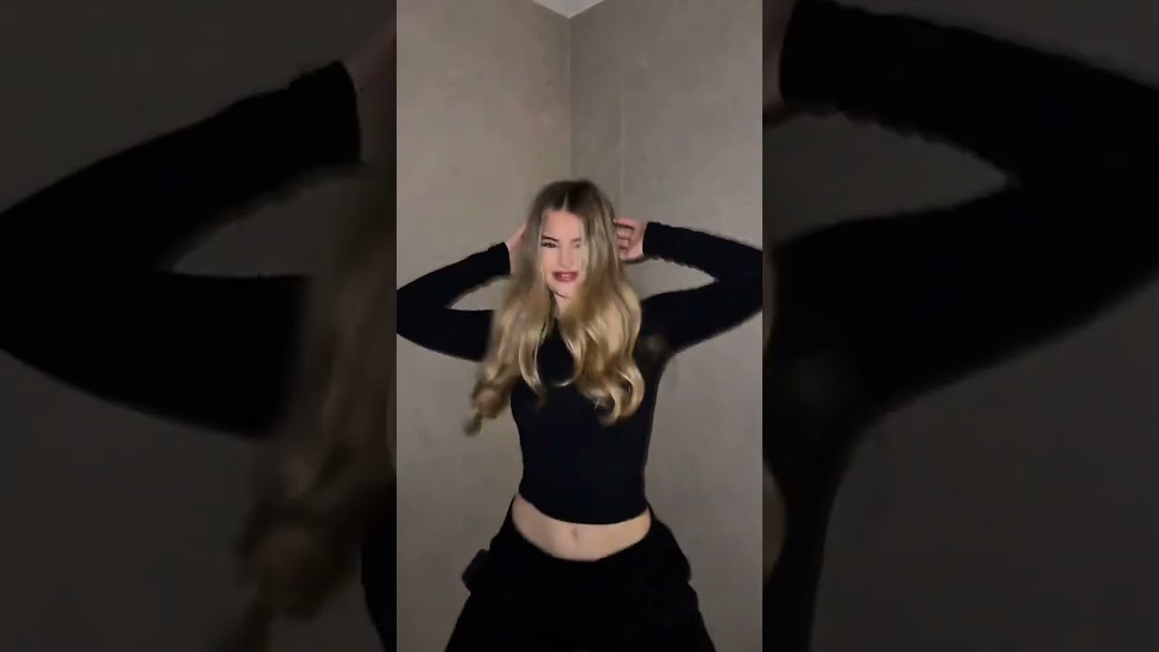 Round 1 | MTG- Rizmo slowed 