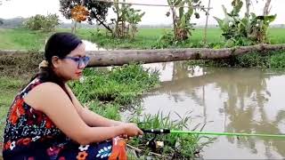 TANTE MANCING SAMBIL NGEWEK DI KOLAM PART 1