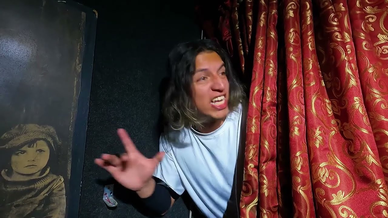 Entrevistas al elenco de la comedia griega Las Asambleístas de Aristófanes: Fabricio Picerno.