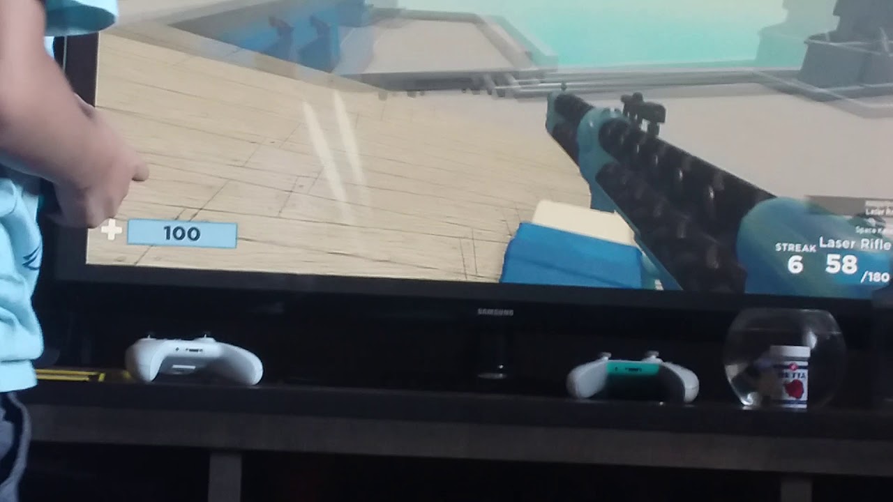 Playing arsenal on the xbox YouTube