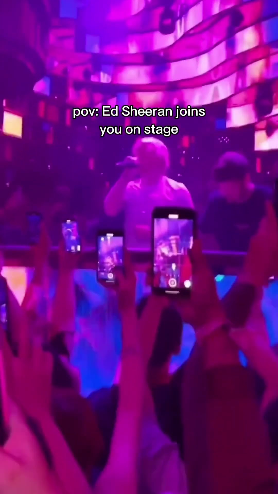 Ed Sheeran joined me on stage in Las Vegas ? #badhabits #edsheeran #martingarrix #live