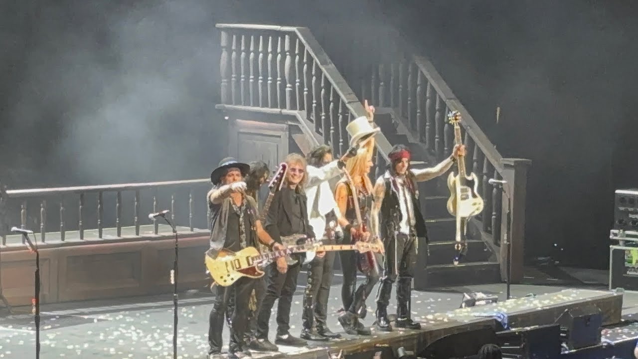 School’s Out, Alice Cooper Live Mohegan Sun 2025 (Featuring Original