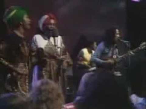 Guarda Bob Marley Satisfy My Soul ( With lyrics ) su YouTube
