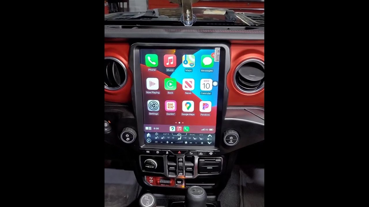 Jeep Wrangler | Tesla-style CarPlay Touchscreen – Merge Screens