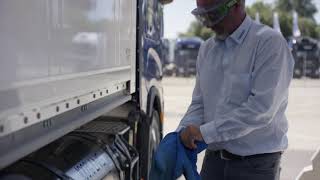 How to fill up an LNG truck