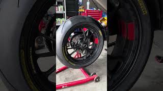  1207017 1905517 ducati hypermotard950 pirellimoto 