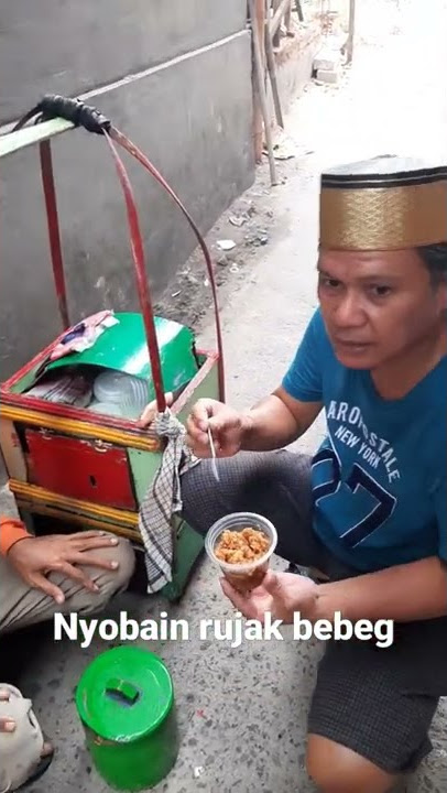 Artis Bugis nyobain rujak bebek!!!#shorts