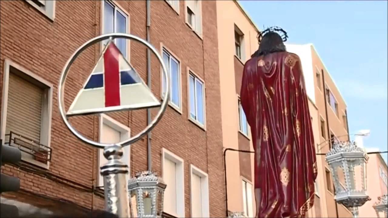 Via Crucis 2016"Hermandad del Vía Crucis (Salamanca) - YouTube