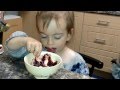 Funny Video / Baby eating raw blackberry jam