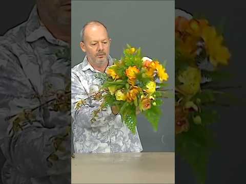 Vídeo: Orquídeas amarelas - um símbolo de quê? buquê de orquídeas amarelas