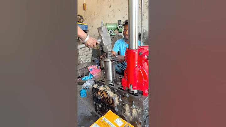 How to JCB cross polish and sleeve fitting #shortsfeed #automobile #clarence #brazil #cummins #ford